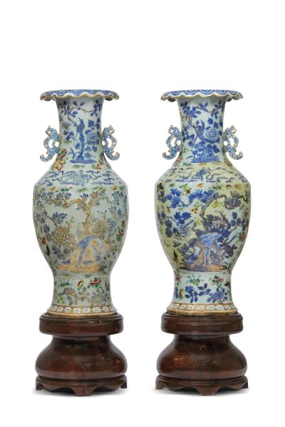 A PAIR OF VASES, CHINA, QING DYNASTY, 19TH CENTURY