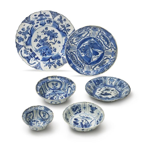 



A SET OF SIX PLATES, CHINA, QING DYNASTY, 17TH CENTURY