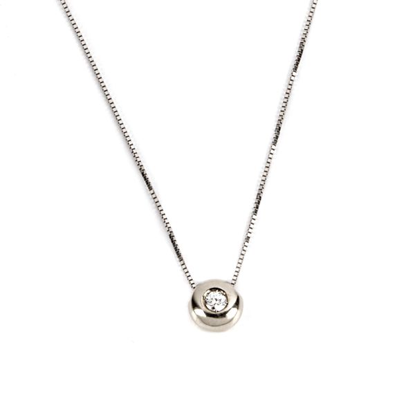 



DIAMOND NECKLACE IN 18KT WHITE GOLD