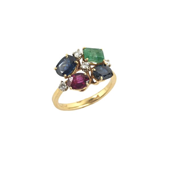 SAPPHIRE, EMERALD, RUBY AND DIAMOND RING IN 18KT YELLOW GOLD