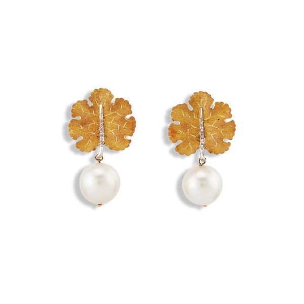 Buccellati - 



BUCCELLATI DROP EARRINGS IN 18KT TWO TONE GOLD