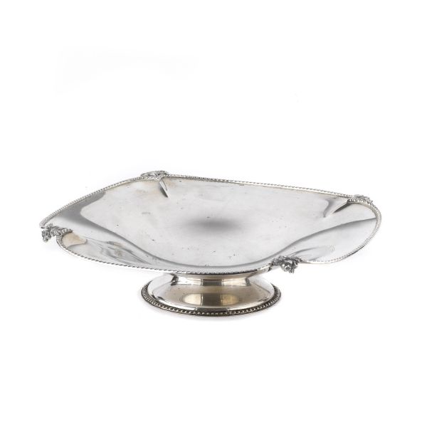 A SILVER CUP, 20TH CENTURY