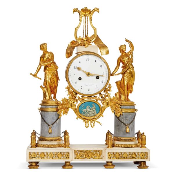 



A PARIS MANTEL CLOCK, FIRST HALF 19TH CENTURY