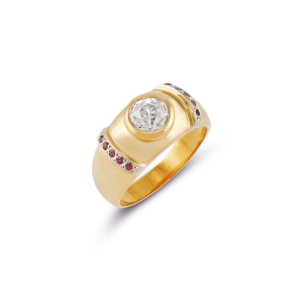 



DIAMOND AND RUBY BAND RING IN 18KT TWO TONE GOLD