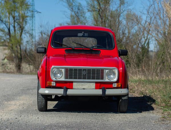 RENAULT 4 TL (1989)