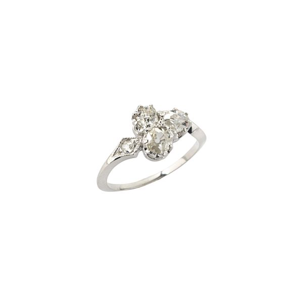 ANELLO CON DIAMANTI TAGLIO ANTICO