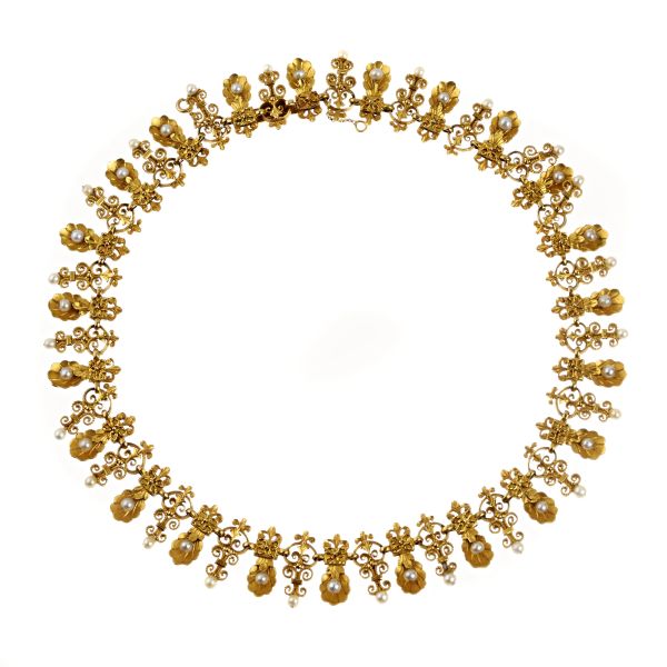 PEARL WREATH NECKLACE IN 18KT YELLOW GOLD 