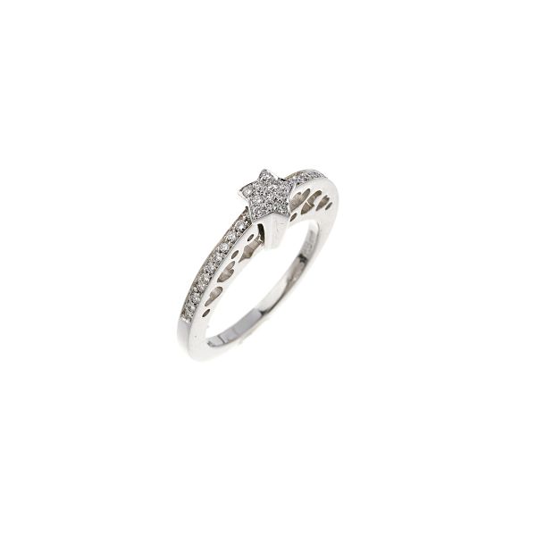 Pasquale Bruni - 



PASQUALE BRUNI DIAMOND RING IN 18KT WHITE GOLD