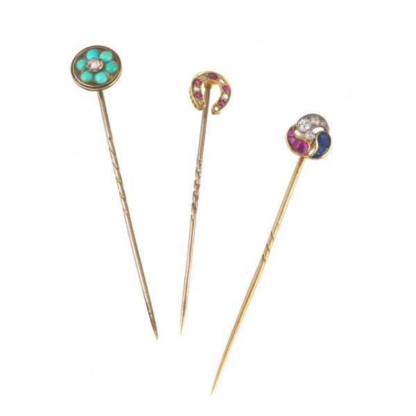 



GROUP OF PINS IN GOLD