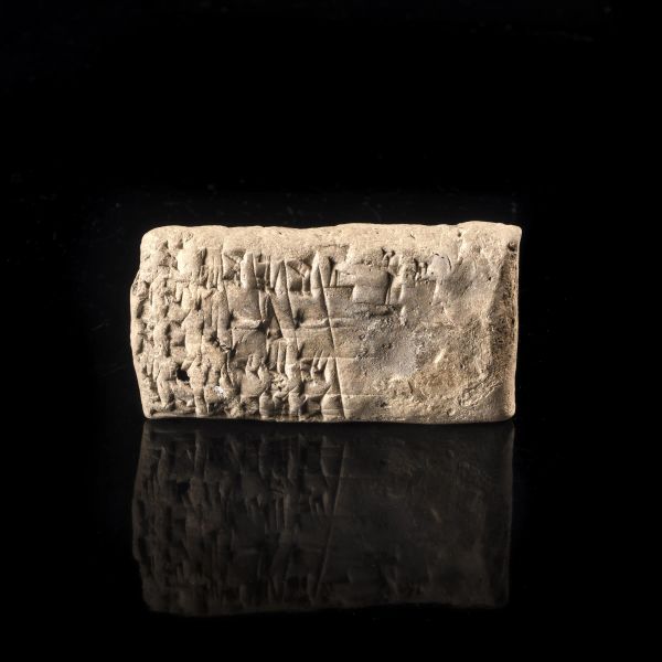 



TAVOLETTA CUNEIFORME