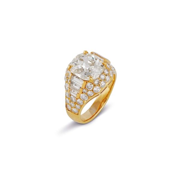 



BULGARI DIAMOND TROMBINO RING IN 18KT YELLOW GOLD