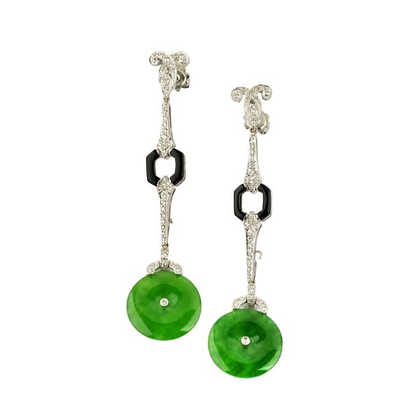 



LONG JADE ONYX AND DIAMOND DROP EARRINGS IN 18KT WHITE GOLD 