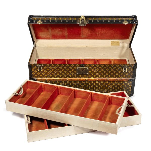 LOUIS VUITTON BAULE SCARPIERA