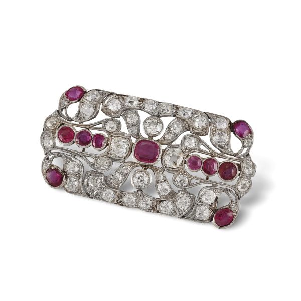 RUBY AND DIAMOND BROOCH IN 18KT WHITE GOLD