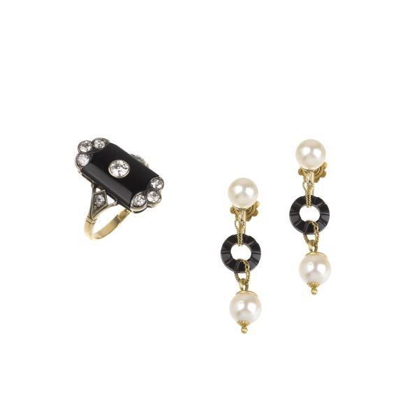 ONYX PEARL AND DIAMOND RING AND EARRINGS IN GOLD AND SILVER