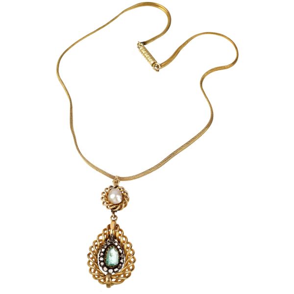 EMERALD PEARL AND DIAMOND PENDANT NECKLACE IN GOLD AND SILVER