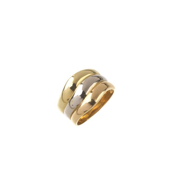 



WIDE BAND RING IN 18KT THREE COLOUR GOLD