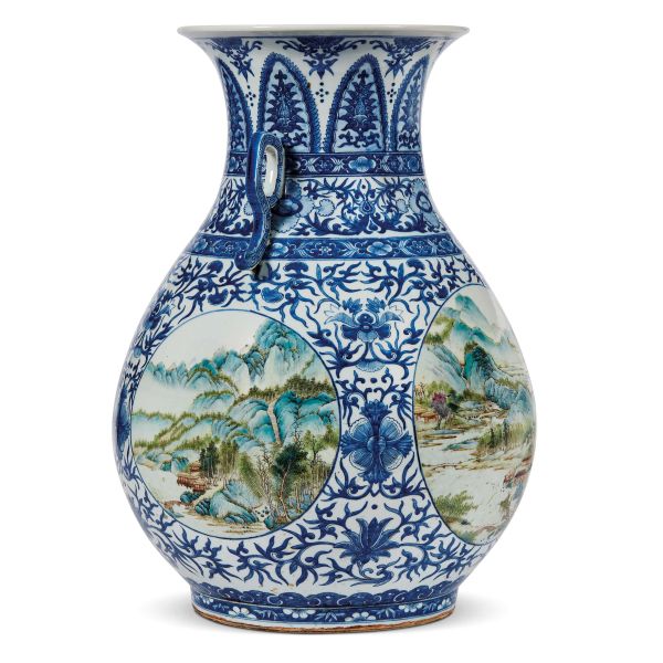 VASO IN PORCELLANA, CINA, TARDA DINASTIA QING, SEC. XIX-XX