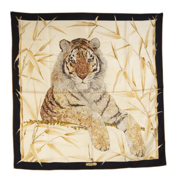 



FERRAGAMO SILK SCARF