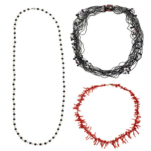 



TREE NECKLACES 