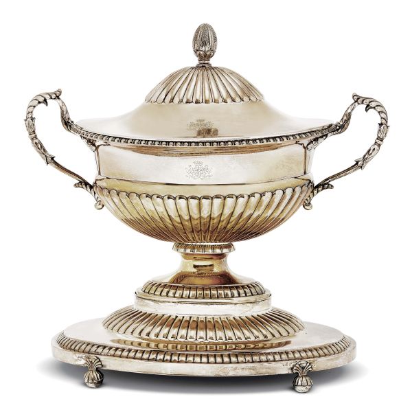 A LARGE TUREEN, SAINT PETERSBURG, MARKS OF GOTTHARD FERDINAND STANG, 1818