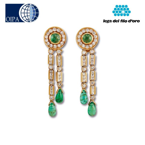 Chantecler - 



CHANTECLER EMERALD AND DIAMOND DROP EARRINGS IN 18KT YELLOW GOLD
