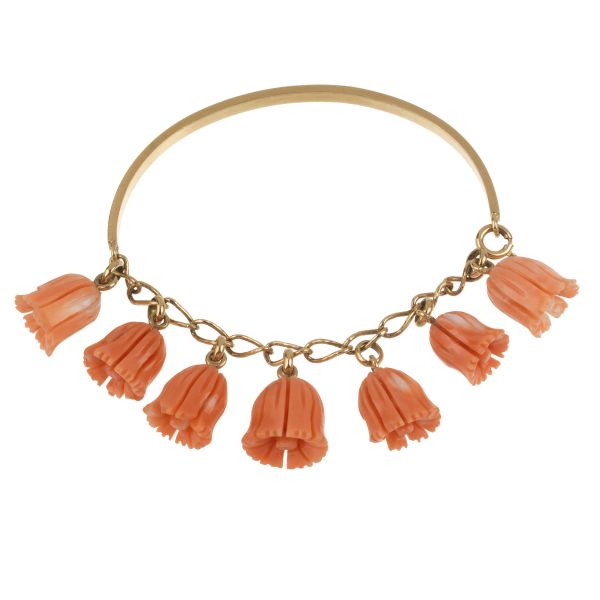 ROSE CORAL FLOWER BANGLE IN 18KT YELLOW GOLD