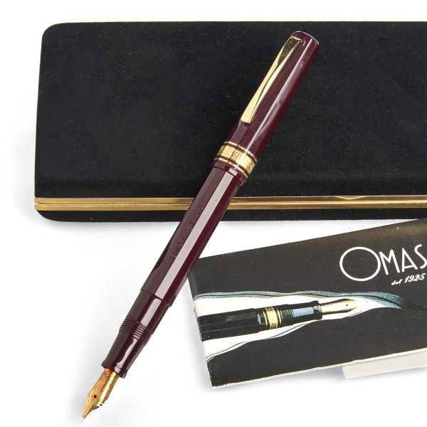 



OMAS EXTRA FOUNTAIN PEN