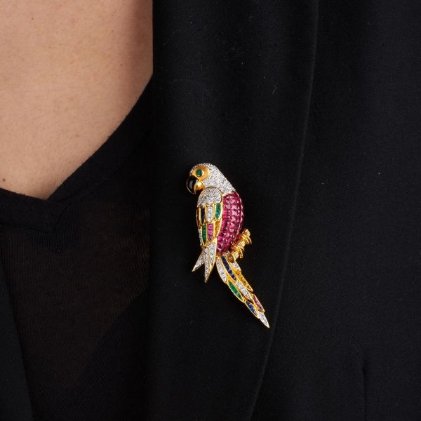 SPILLA A FORMA DI PAPPAGALLO