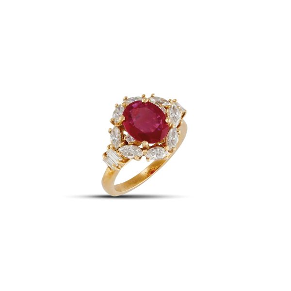 



BURMESE RUBY AND DIAMOND RING IN 18KT YELLOW GOLD