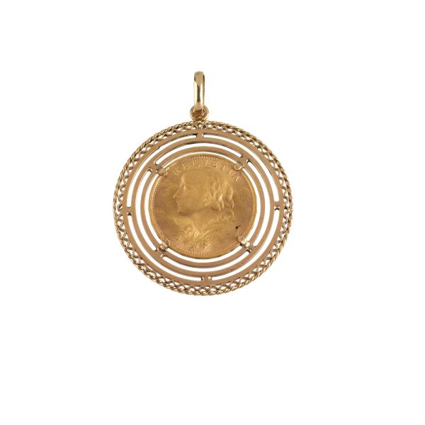 18KT YELLOW GOLD PENDANT WITH A COIN