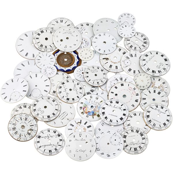 



A GROUP OF PORCELAIN DIALS