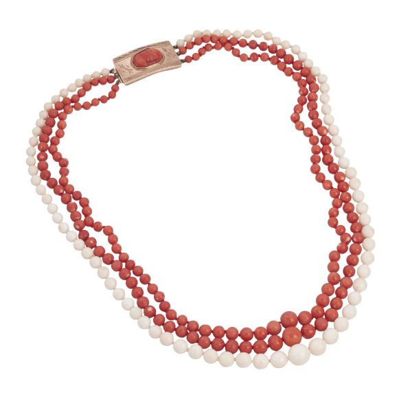 



MULTI-STRAND CORAL NECKLACE 