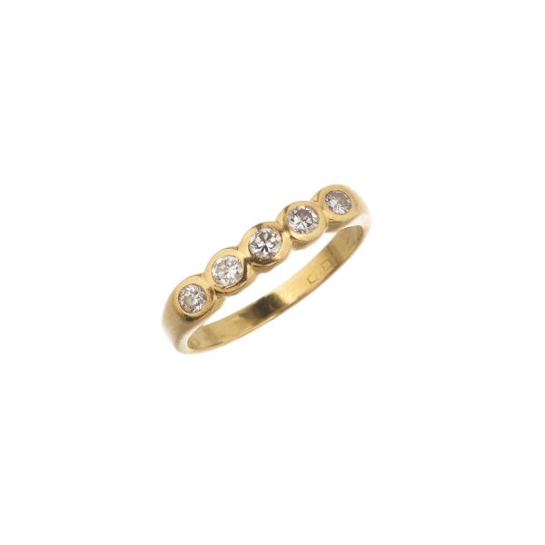 DIAMOND RING IN 18KT YELLOW GOLD