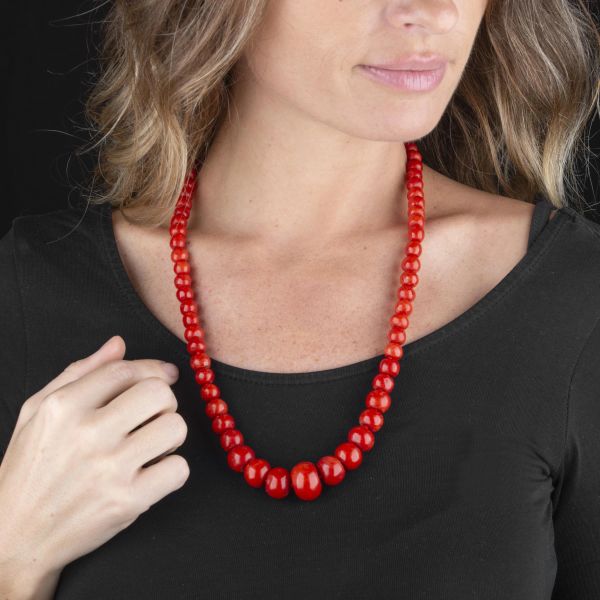 LUNGA COLLANA DI CORALLO