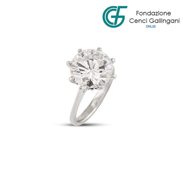 



SOLITAIRE DIAMOND RING IN 18KT WHITE GOLD