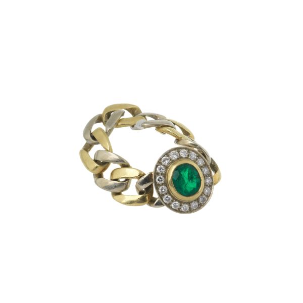 EMERALD AND DIAMOND GROUMETTE RING IN 18KT TWO TONE GOLD