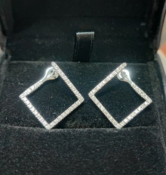 Orecchini Cadchod, Famiglia Ron Yekutiel