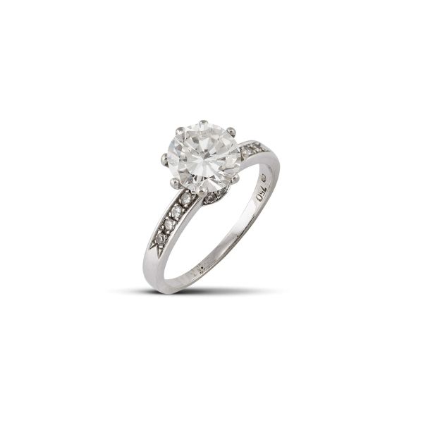 SOLITAIRE DIAMOND RING IN 18KT WHITE GOLD