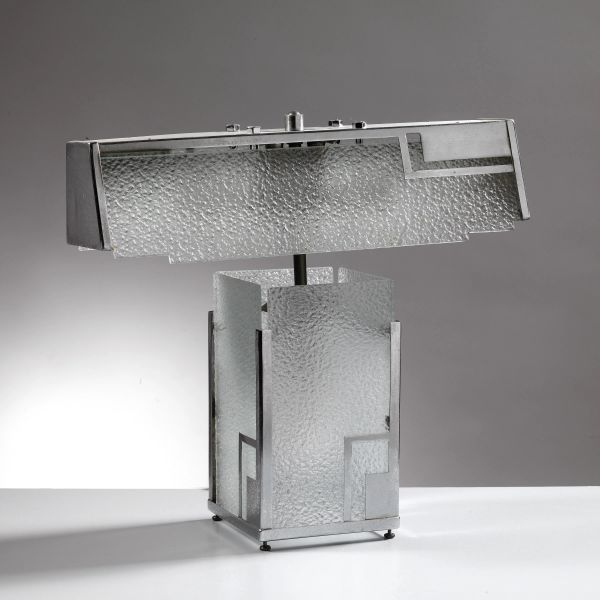 



TABLE LAMP, METAL AND GLASS STRUCTURE 