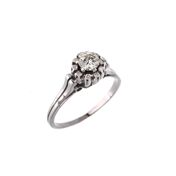 



DIAMOND RING IN 18KT WHITE GOLD