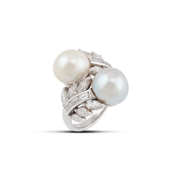 



ANELLO CONTRARIE CON PERLE E DIAMANTI