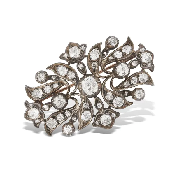 



DIAMOND BRANCH-SHAPED BROOCH IN SILVER AND GOLD