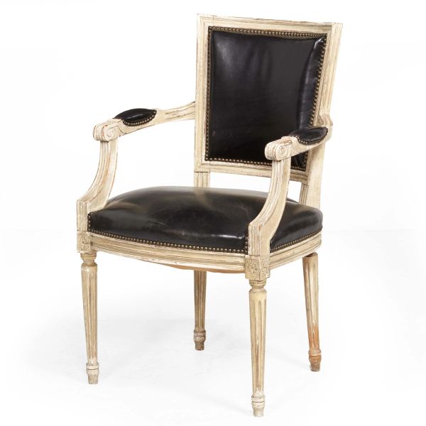 A FRENCH STYLE ARMCHAIR, 18TH CENTURY