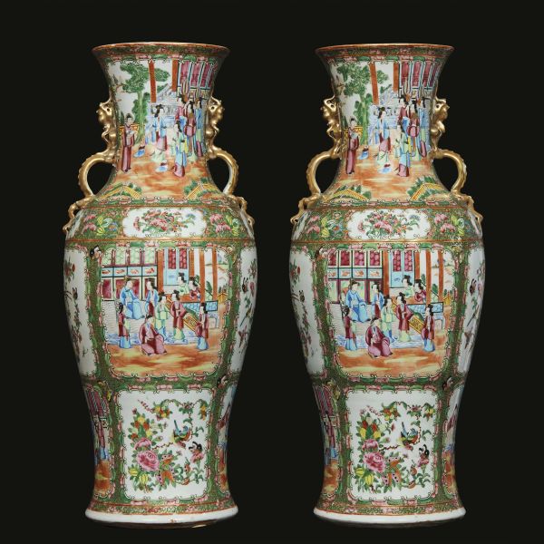 A PAIR OF   KWON-GLAZED PORCELAIN     VASES, CHINA, QING DYNASTY, 19TH CENTURY