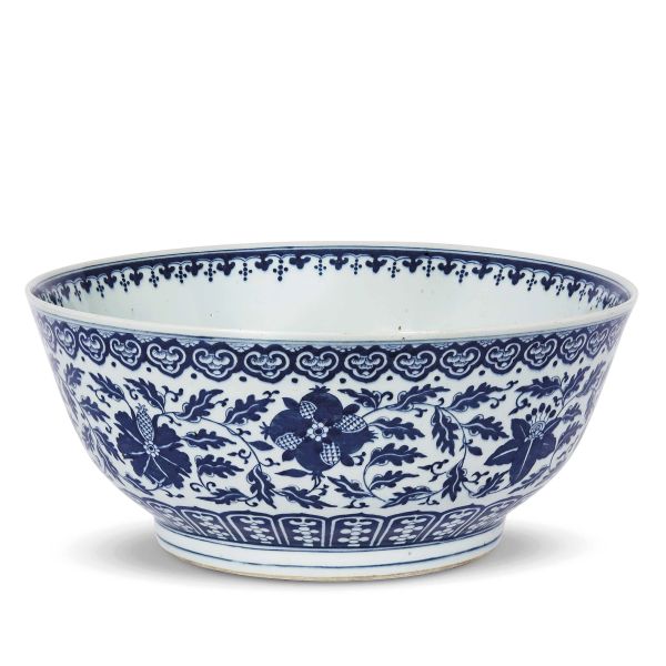 



A BOWL IN PORCELAIN, CHINA, QING DYNASTY, 18TH-19TH CENTURY