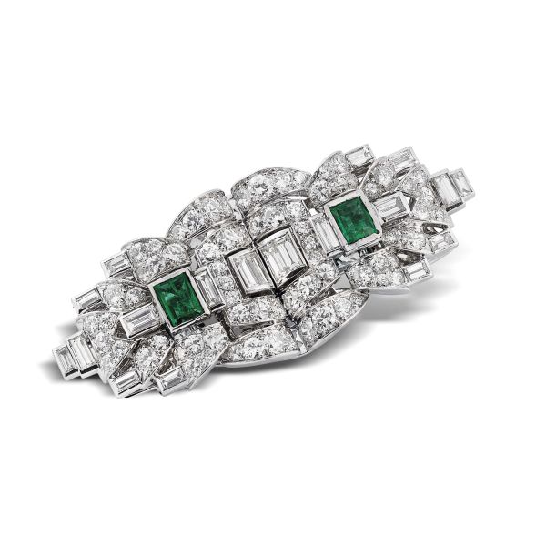 



DIAMOND AND EMERALD DOUBLE CLIP BROOCH IN PLATINUM 