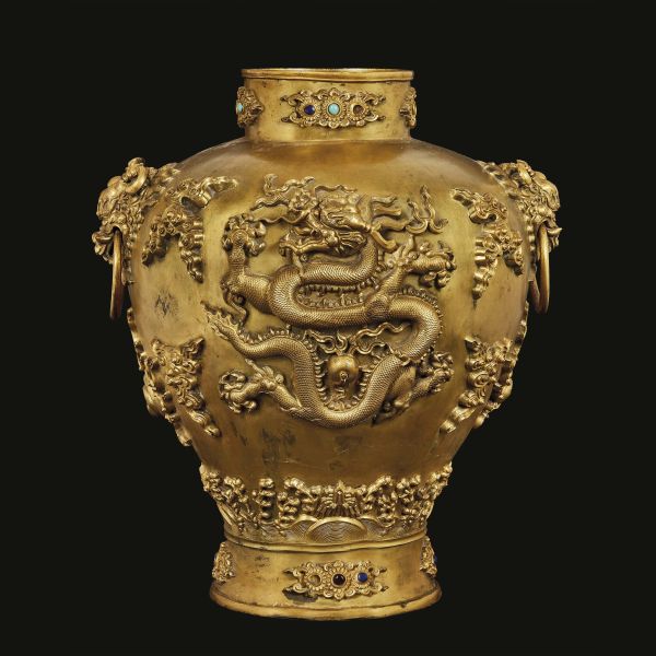 A VASE, CHINA, QING DYNASTY 19TH-20TH CENTURIES