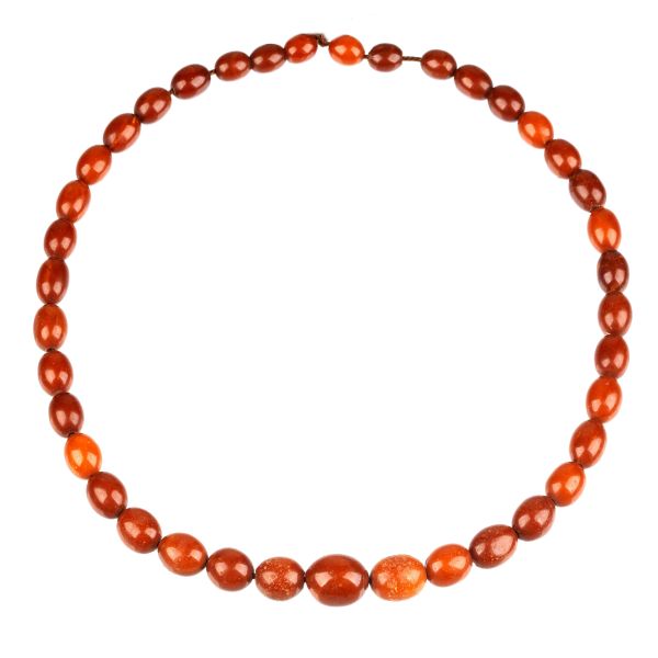 



AMBER NECKLACE 