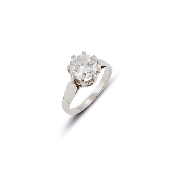 



DIAMOND SOLITAIRE RING IN 18KT WHITE GOLD